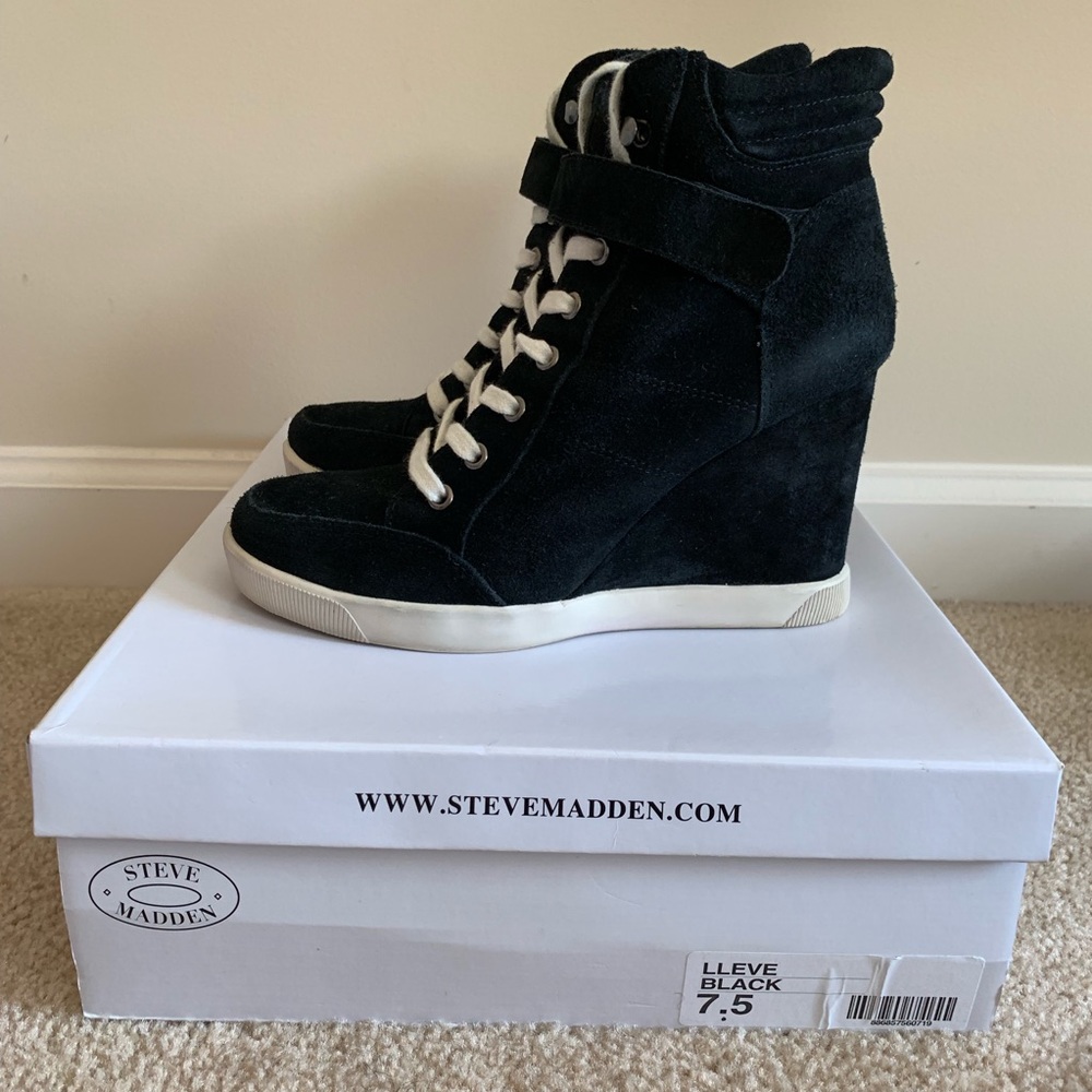 Steve Madden Lleve Wedges